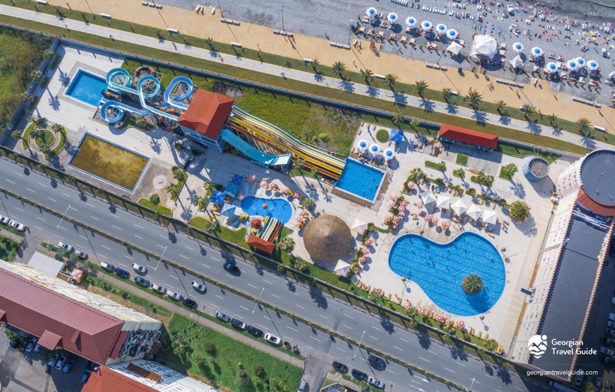 Orbi City Sea View Aparthotel Batumi Esterno foto