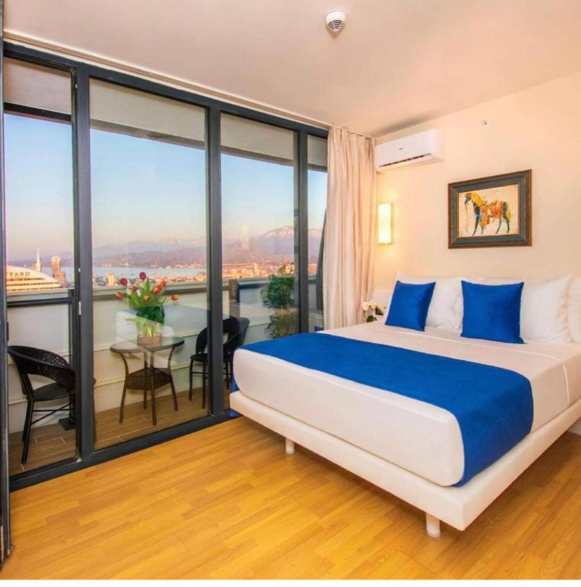 Orbi City Sea View Aparthotel Batumi Esterno foto