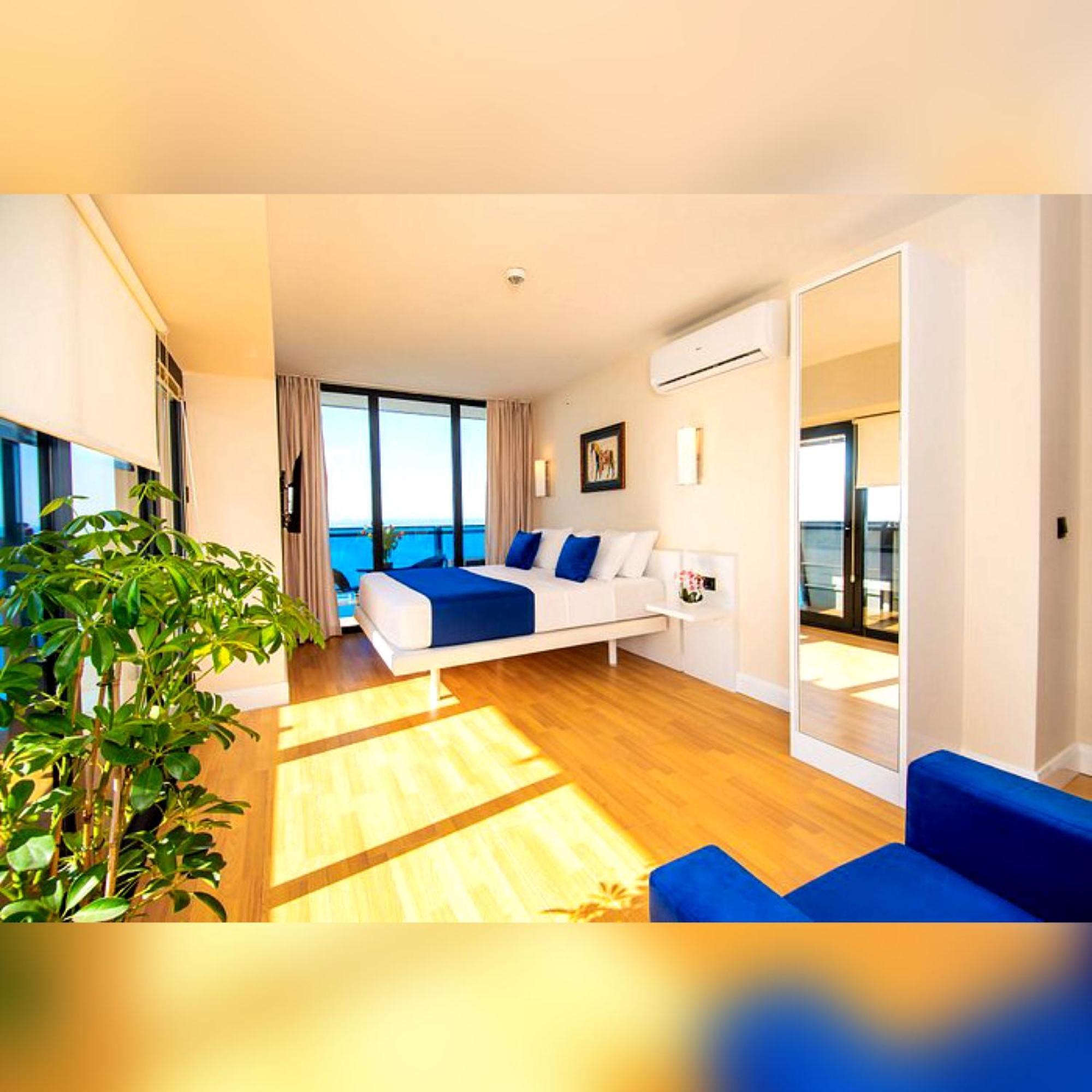 Orbi City Sea View Aparthotel Batumi Esterno foto