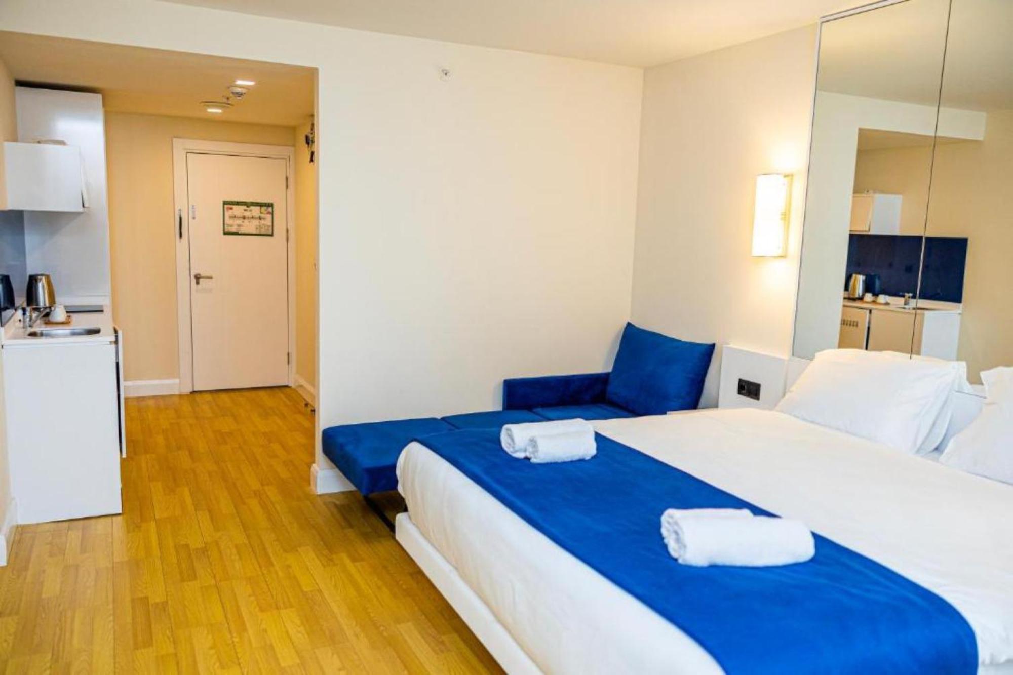 Orbi City Sea View Aparthotel Batumi Esterno foto